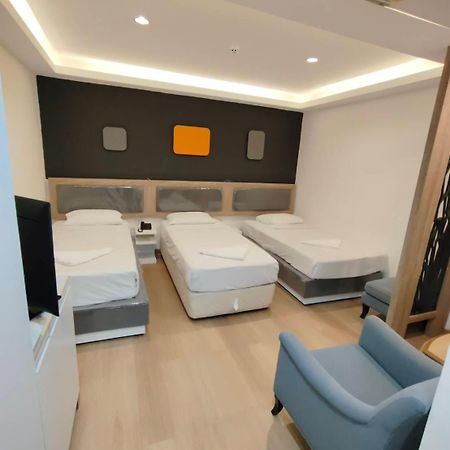 Royal Garden Home Hotel Бангкок Экстерьер фото